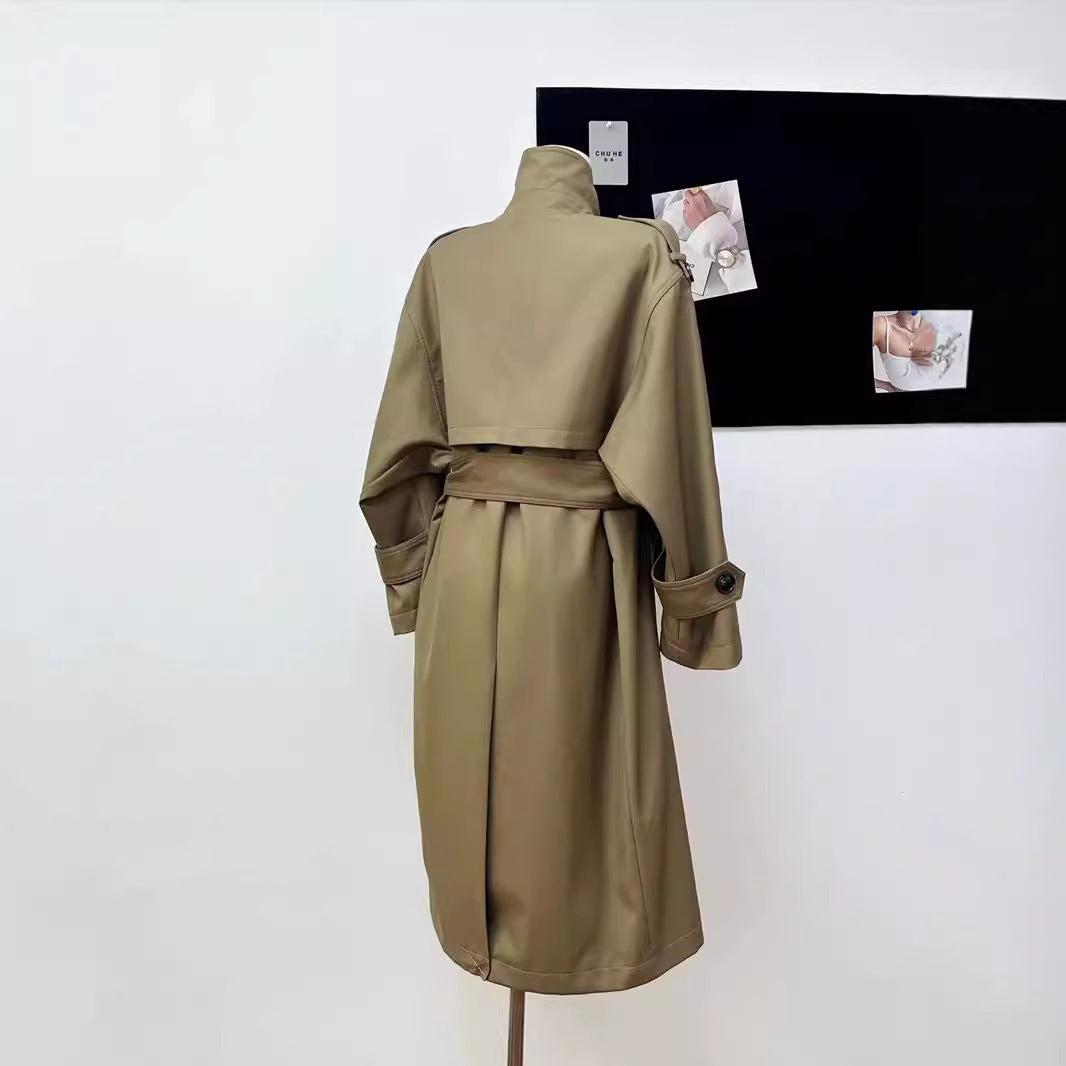 Manteau mi-long à double boutonnage à grand revers