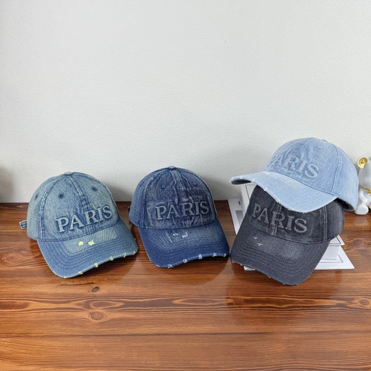 Casquette de baseball en denim délavé avec trou et visière
