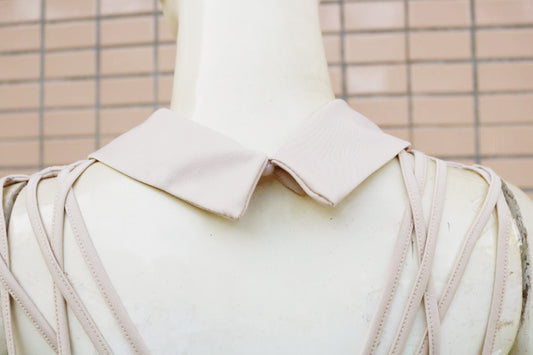 Combinaison d'été pour femmes de couleur unie ajustée et sans dos à la mode