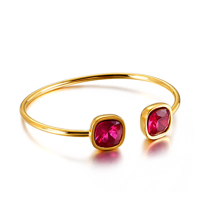 Bracelet en acier inoxydable avec ouverture carrée et creuse