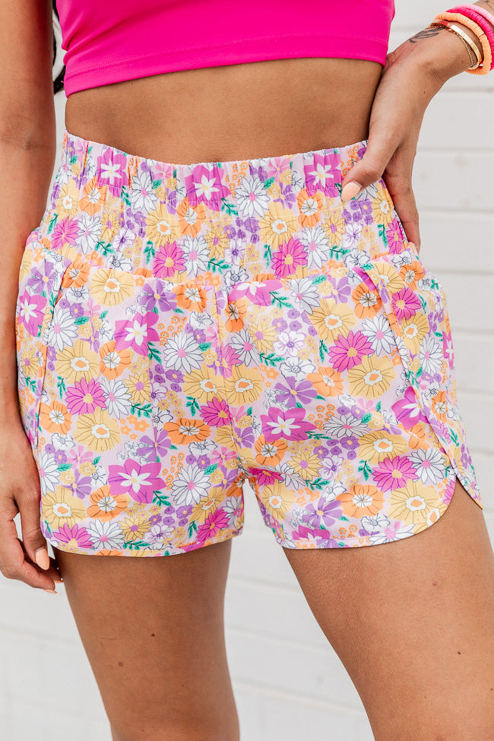 Short d'athlétisme taille haute à motif floral rétro orange