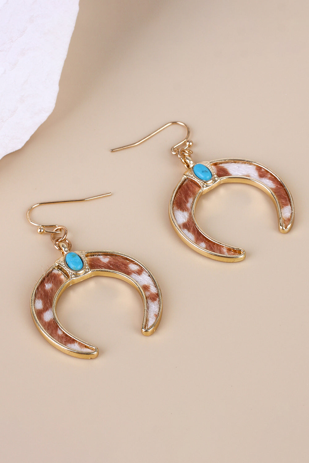 Boucles d'oreilles pendantes en forme de croissant avec incrustation de turquoise marron