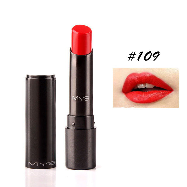 Rouge à lèvres mat MYS – Longue tenue, teinte, gloss, maquillage rouge.