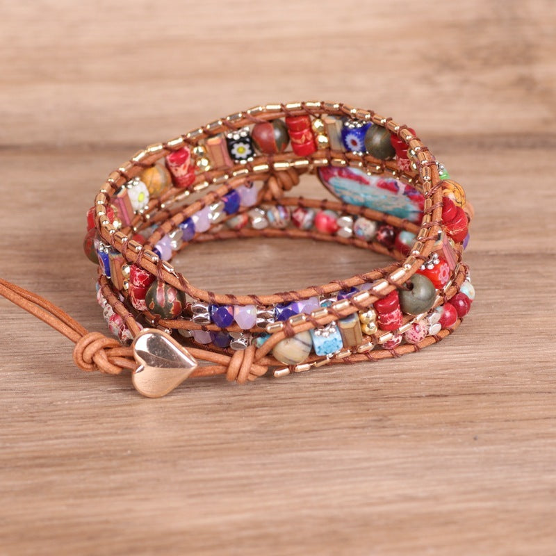 Bracelet multicouche en cuir tressé avec perles et pierres colorée