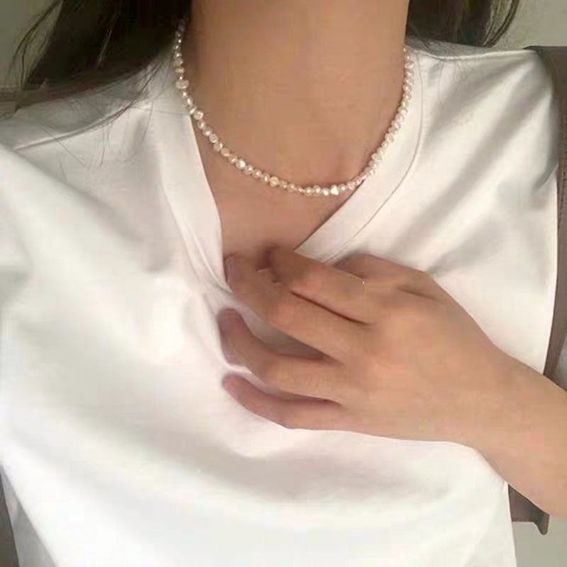 Collier ras du cou en perles en argent