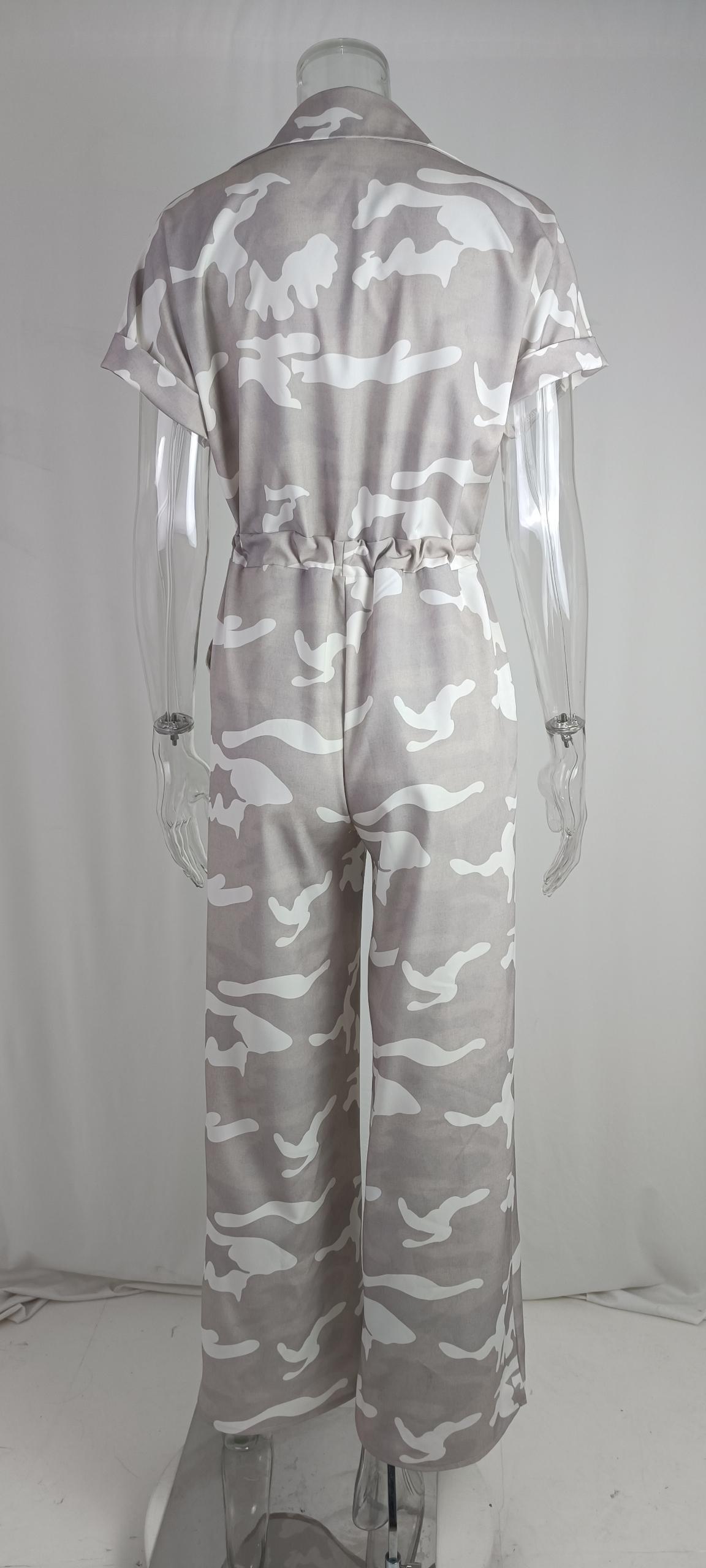 Combinaison à lacets avec boutons et col polo à la mode