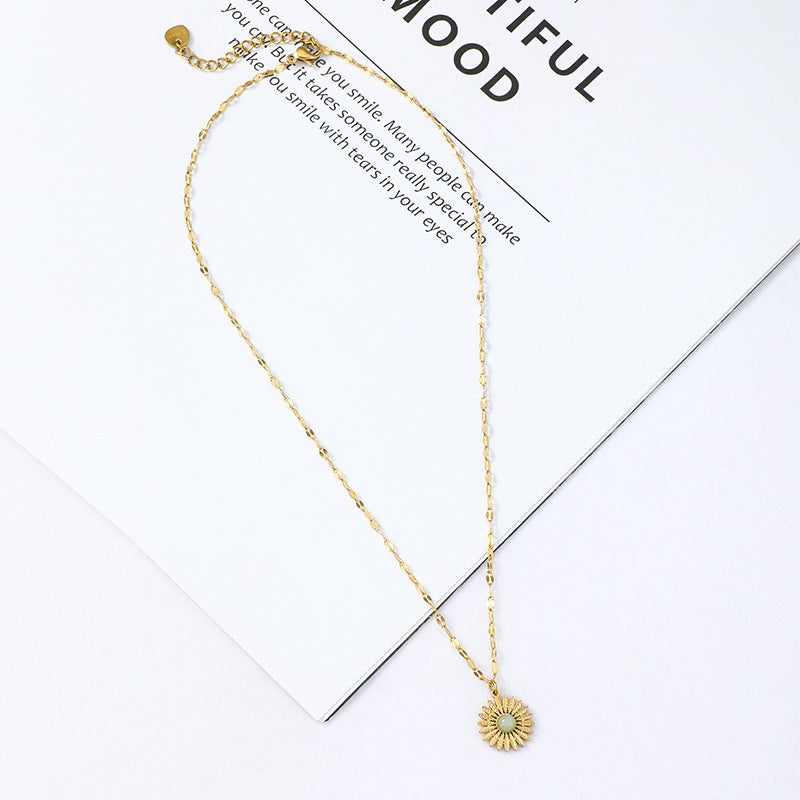 Petit collier soleil en acier inoxydable tendance or titane
