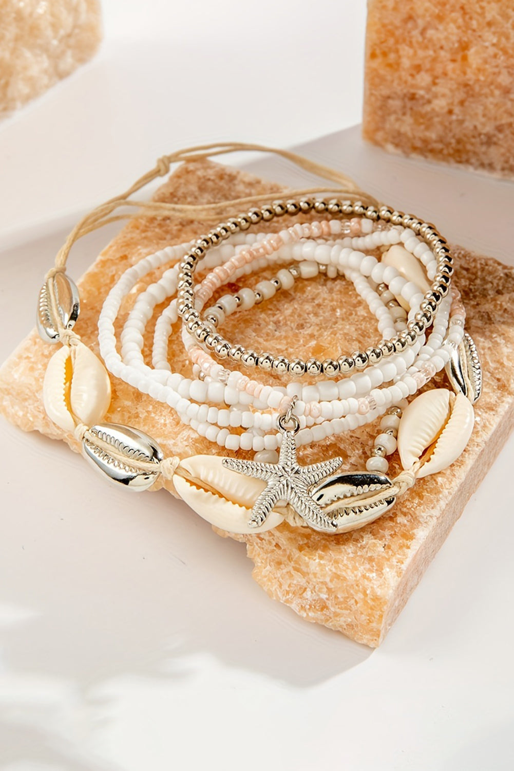 Lot de 7 bracelets en perles avec étoile de mer et coquillage, de couleur blanche