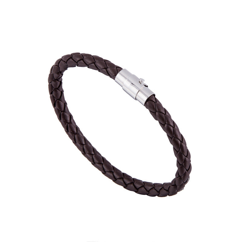 Bracelet tissé en cuir clouté