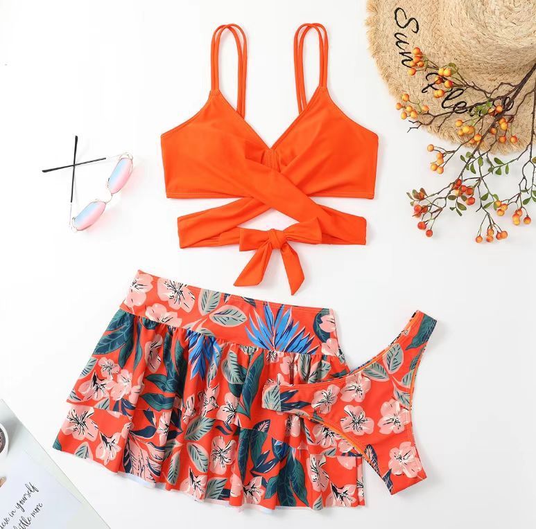 Maillot de bain trois pièces imprimé dos nu taille haute