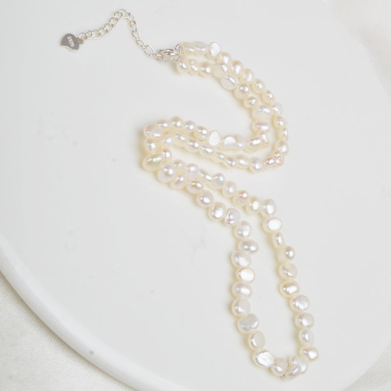Collier ras du cou en perles en argent