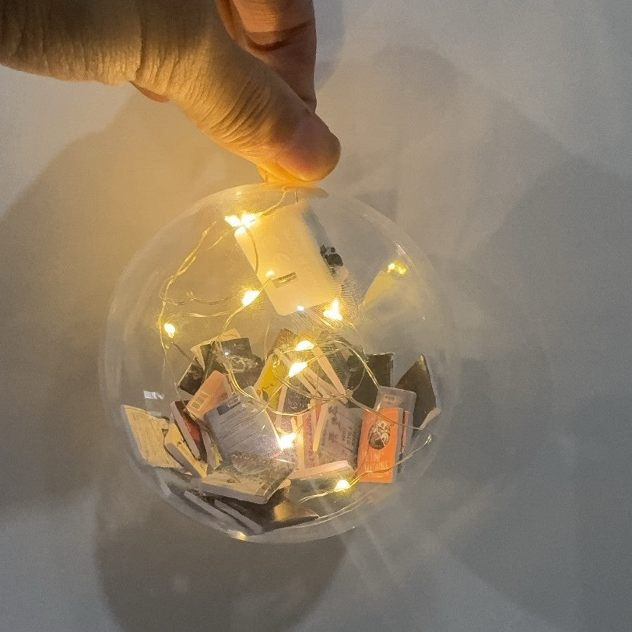 Décorations de Noël. Boule de Noël pendentif