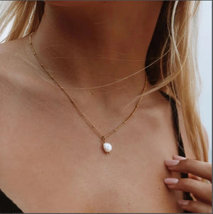 Collier de perles à pendentifs pour femme, léger, luxueux