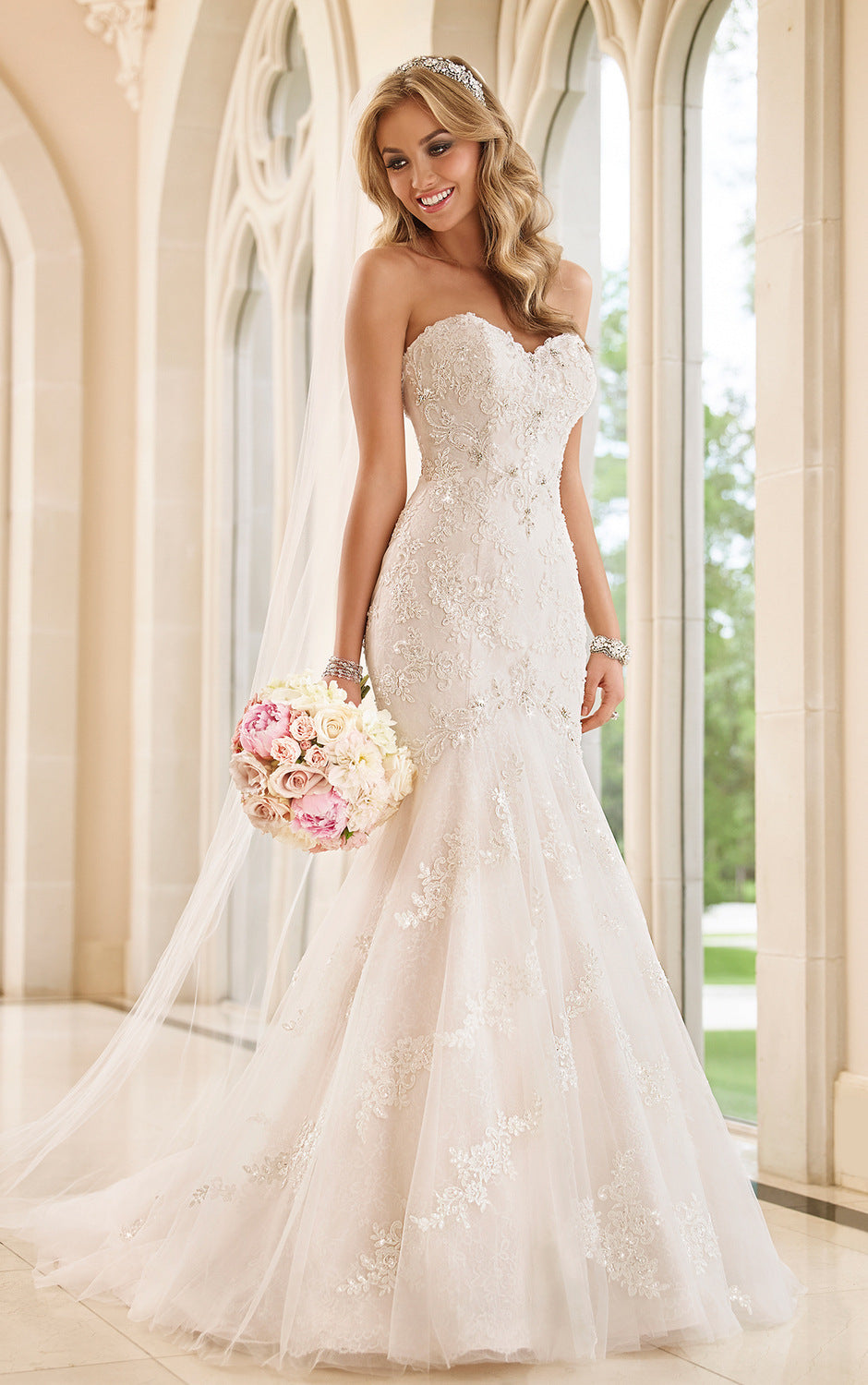 Robe de mariée traînante, haut tube, robe de mariée en dentelle