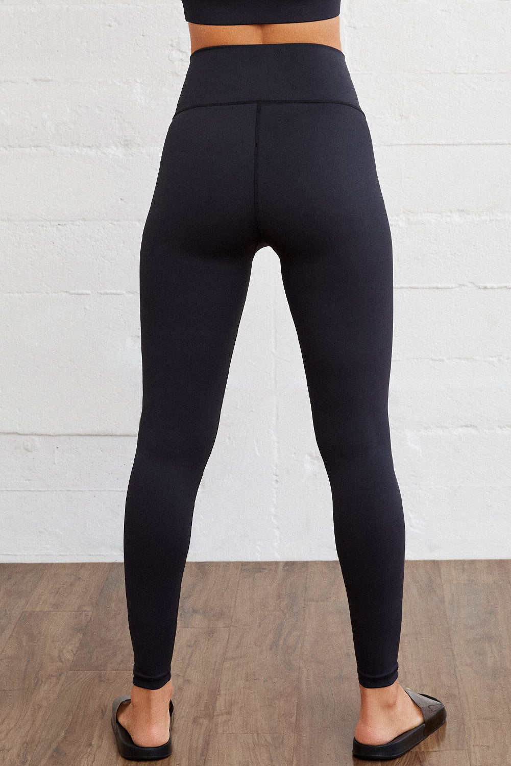 Leggings noir sans couture à la taille arquée