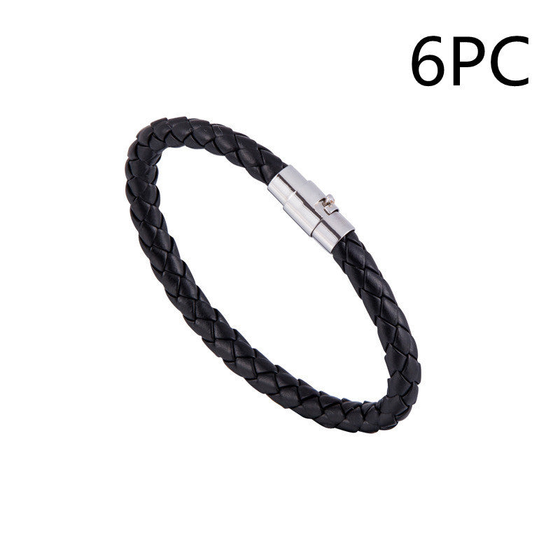 Bracelet tissé en cuir clouté