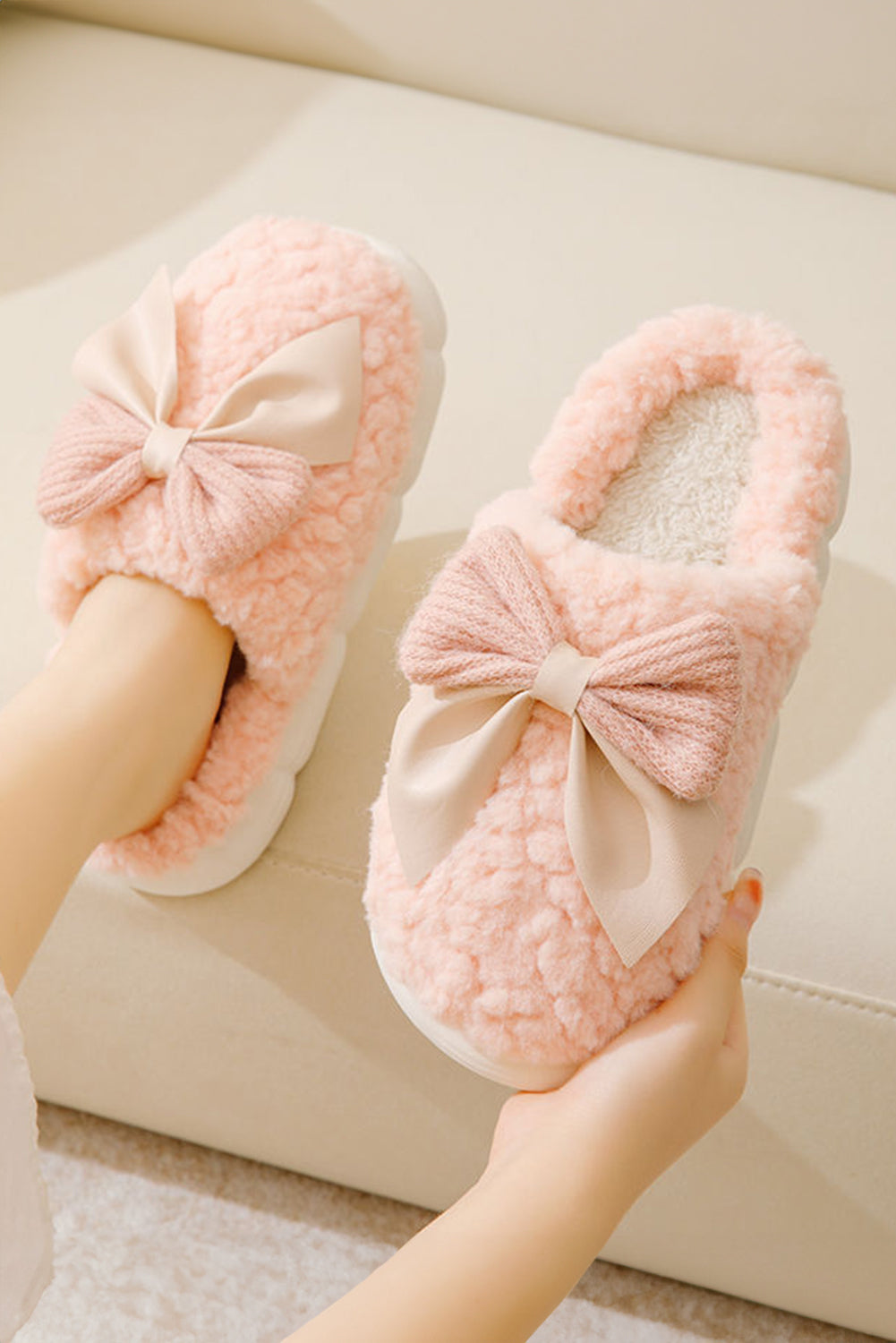 Chaussons d'hiver en peluche à nœud contrasté blanc