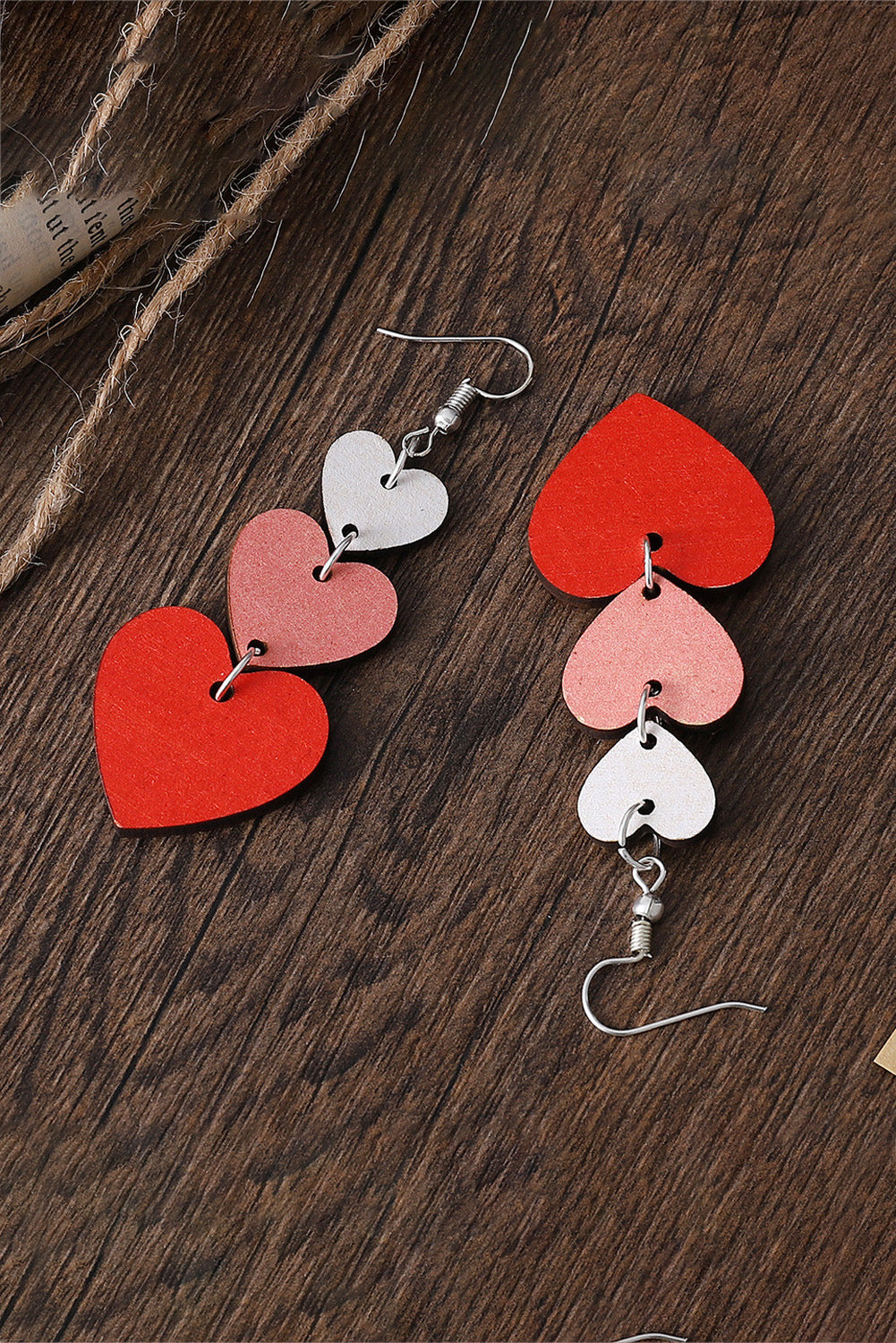 Boucles d'oreilles pendantes en forme de coeur de la Saint-Valentin rouge