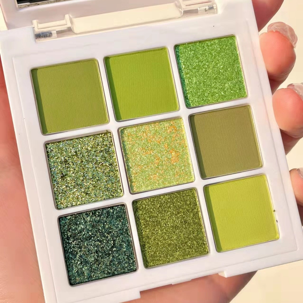 INSFANY Palette Ombres à Paupières – Avocado Jam, 9 Teintes Vertes Éclatantes