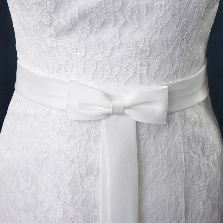 Robe de mariée queue de poisson, robe de mariée à un mot, épaule mince, amincissante, petite robe de mariée traînante en studio