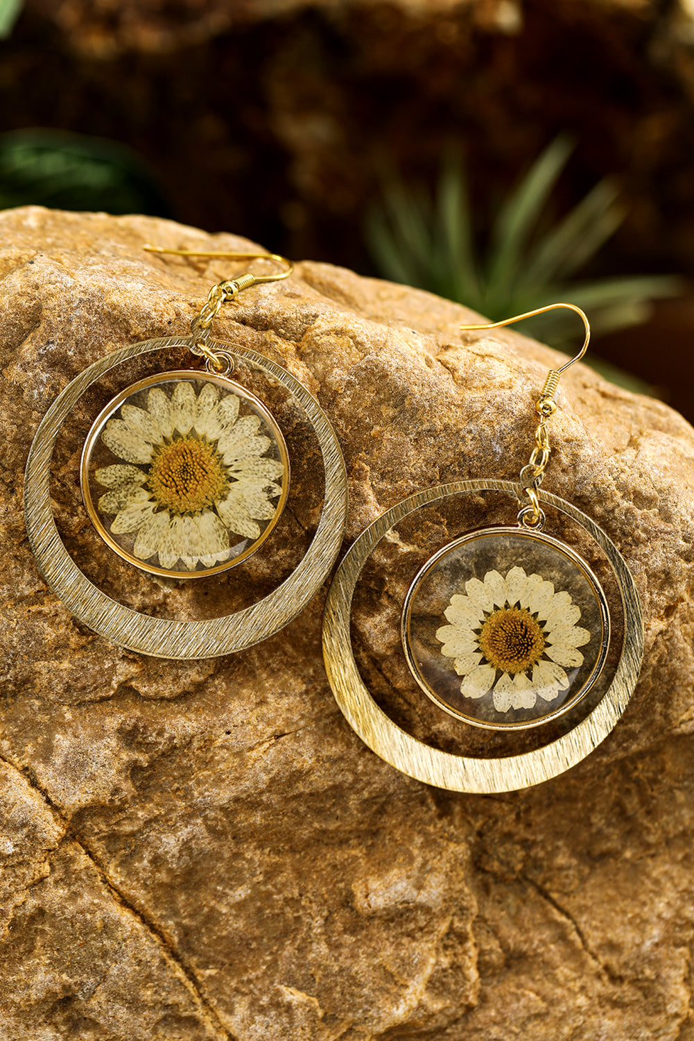 Boucles d'oreilles pendantes Boho Daisy en or