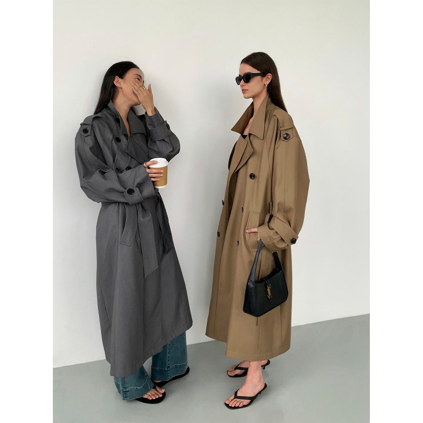 Manteau mi-long à double boutonnage à grand revers