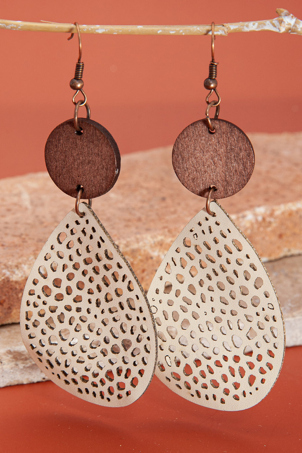 Boucles d'oreilles à crochets en forme de goutte d'eau découpée