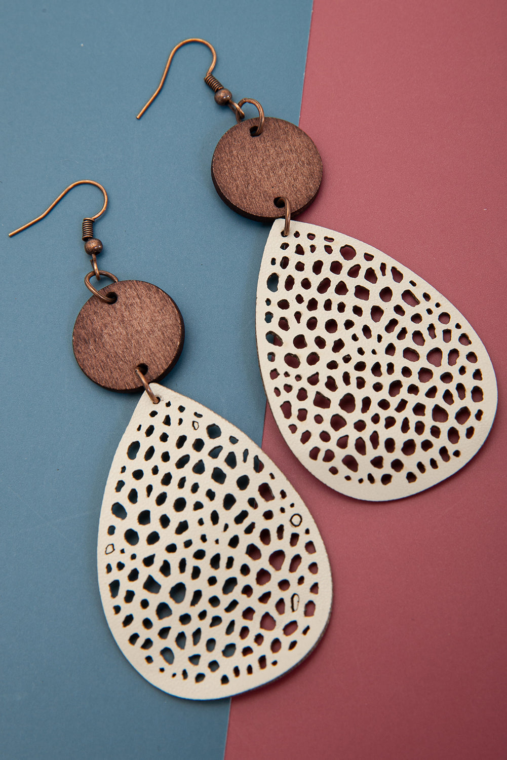 Boucles d'oreilles à crochets en forme de goutte d'eau découpée