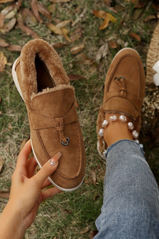 Chaussures à enfiler en daim marron avec doublure en fourrure