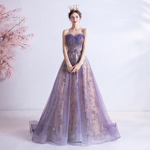Robe de mariée bustier à paillettes violettes étoilées