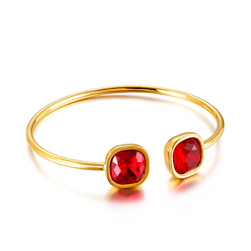 Bracelet en acier inoxydable avec ouverture carrée et creuse