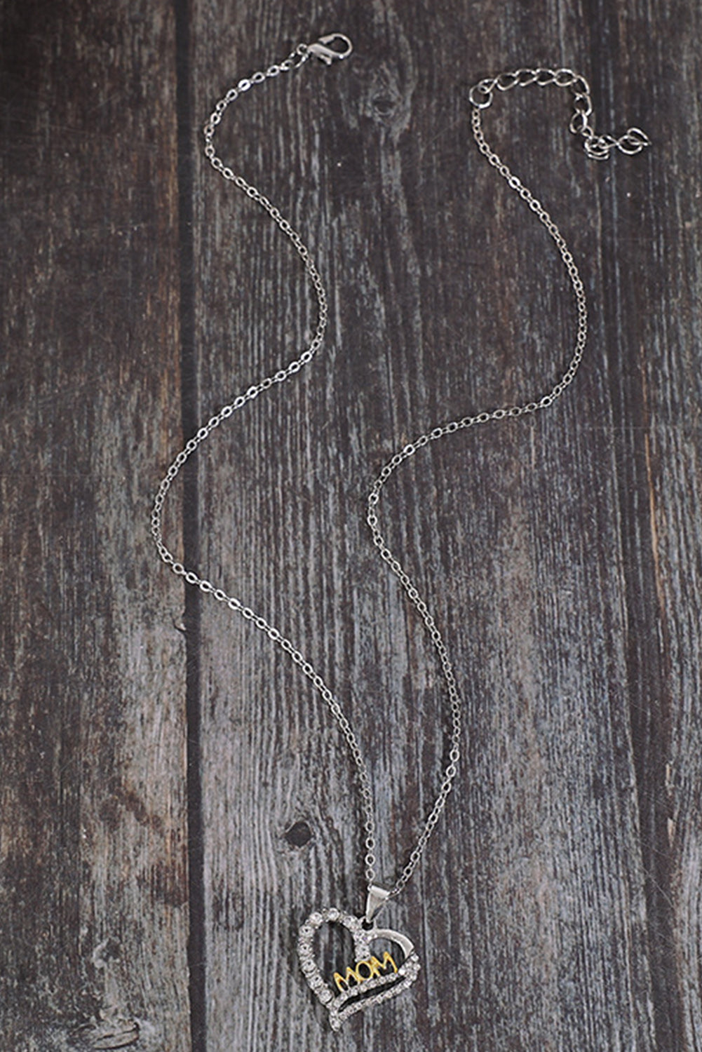 Collier en alliage argenté avec lettre d'amour MOM en strass