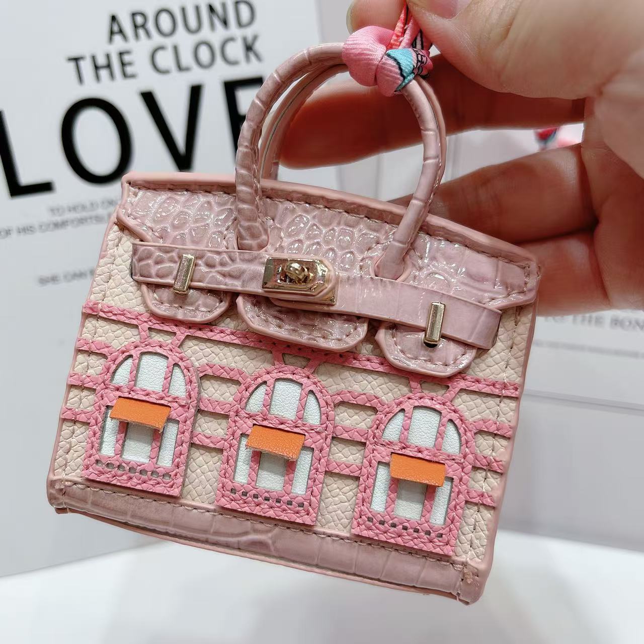 Mini sac maison – Porte-clés déco, rangement écouteurs, rouge à lèvres