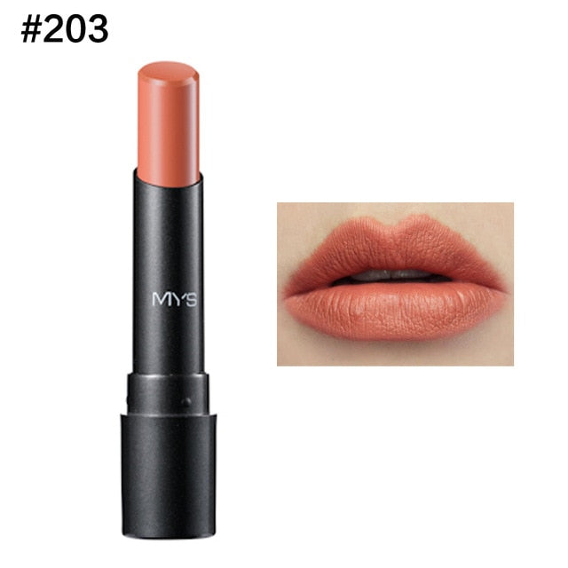 Rouge à lèvres mat MYS – Longue tenue, teinte, gloss, maquillage rouge.