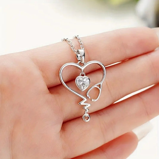 Collier exquis en forme de cœur pour femme