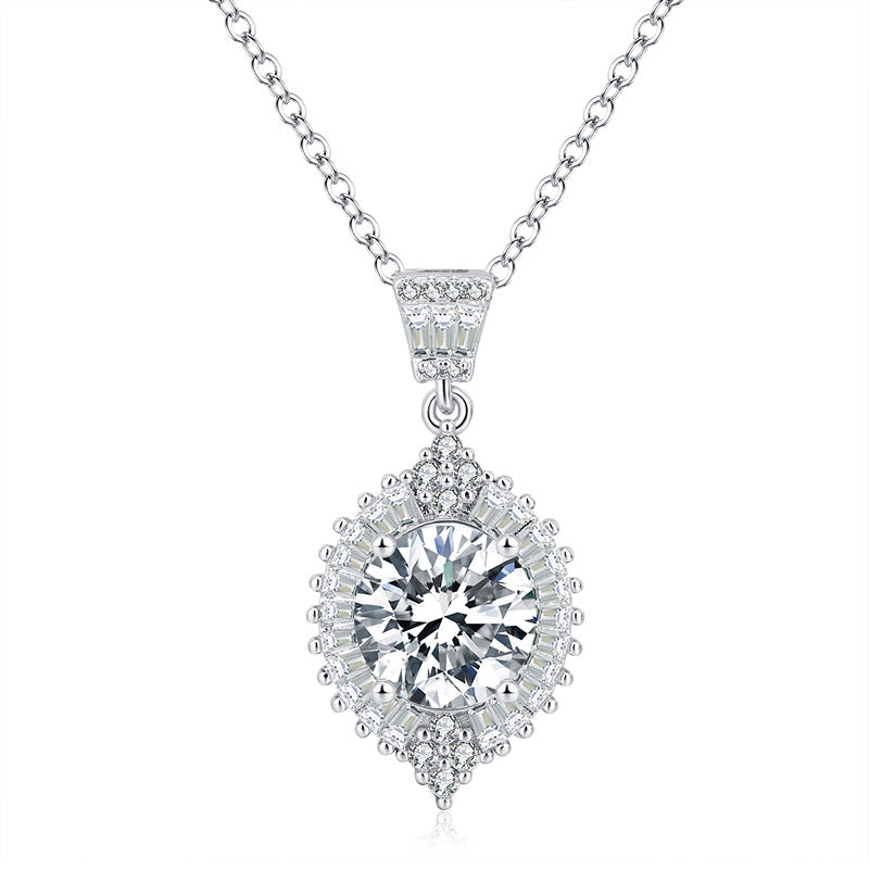 Boucles d'oreilles à pendentif en zircon (trois pièces). Accessoires de beauté pour femmes