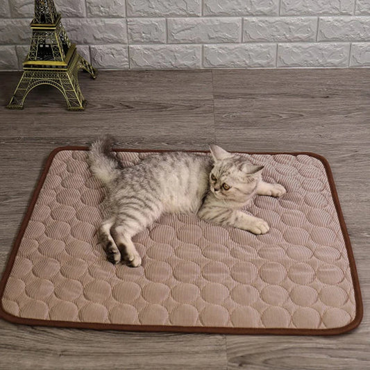 Tapis Rafraîchissant Été – Ice Silk pour Chien & Chat