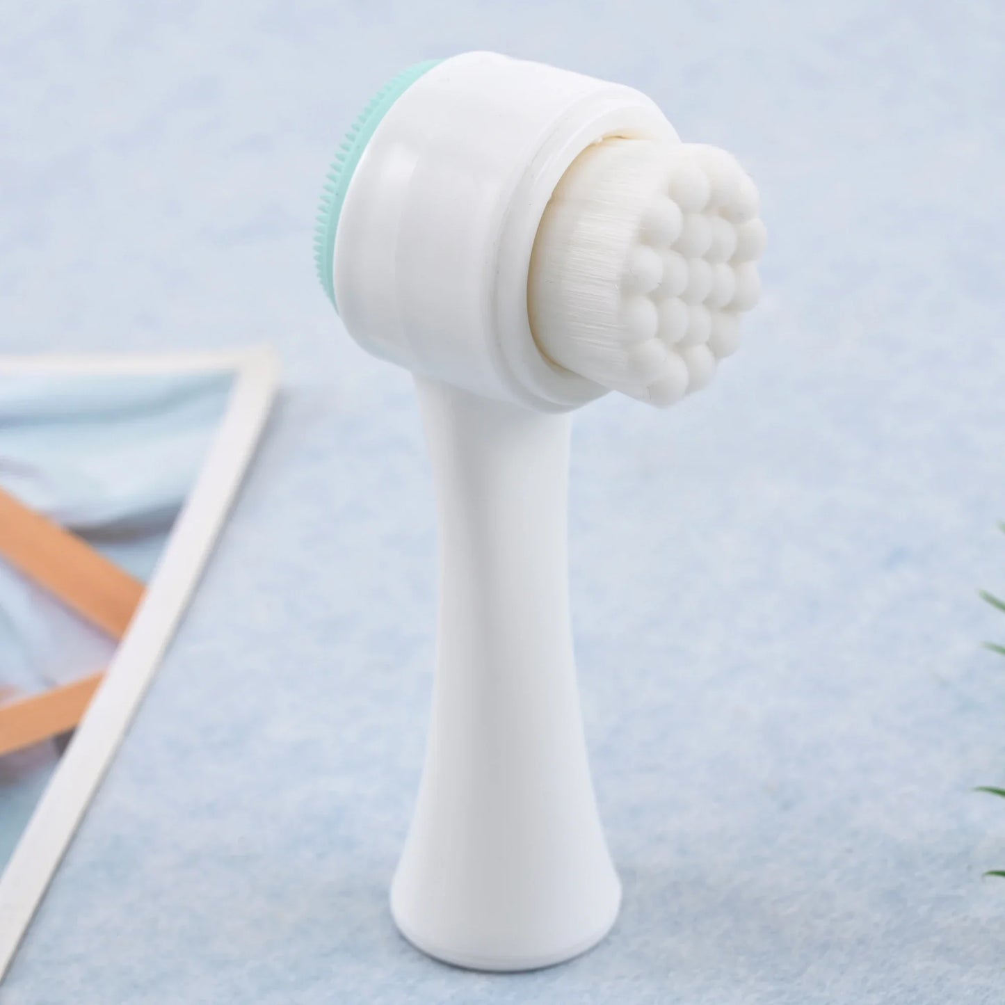 Brosse Visage 3D – Silicone Doux & Massage Nettoyant