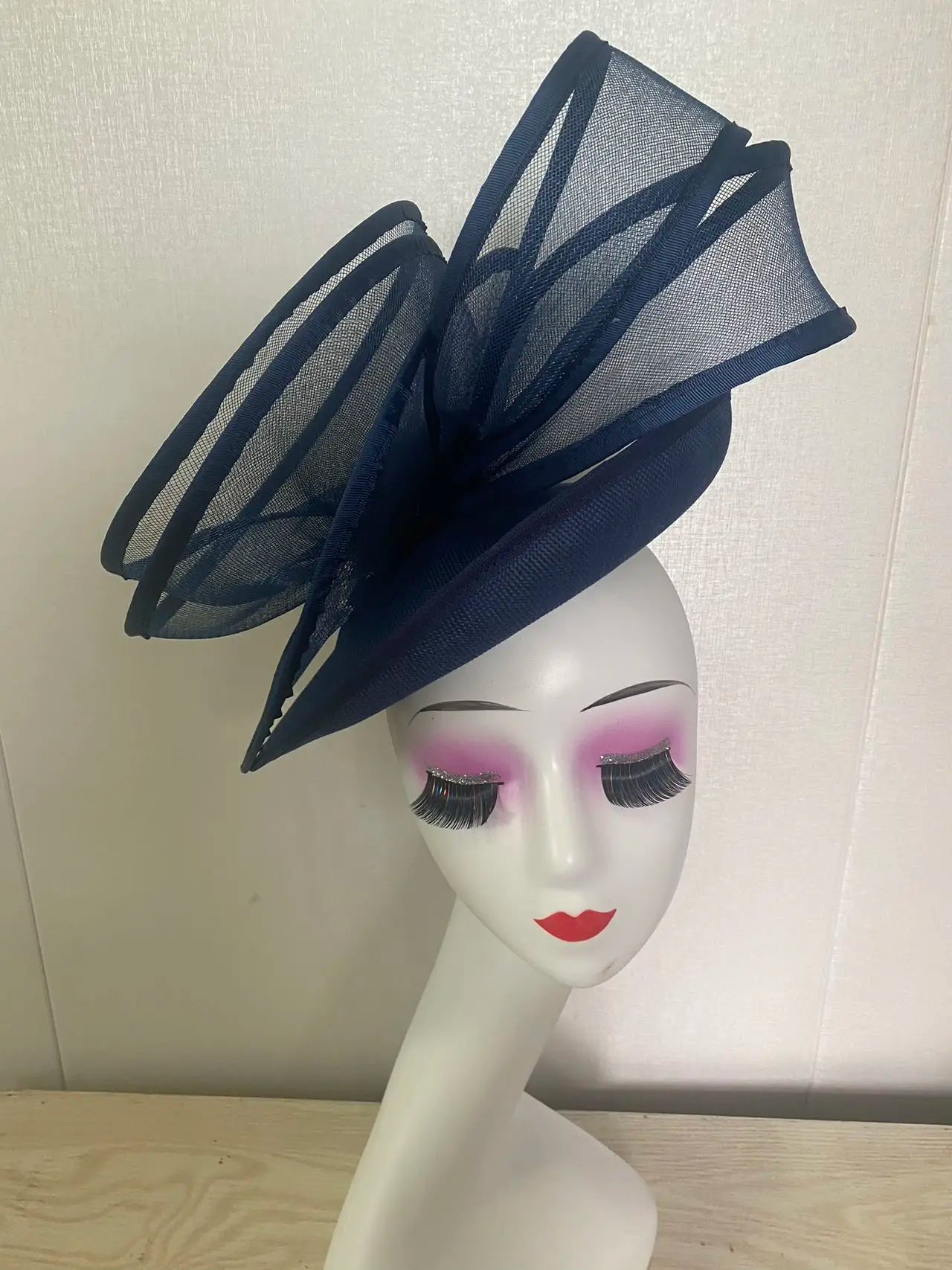 Fascinator Élégant avec Plumes – Chapeau de Mariage, Banquet & Cérémonie