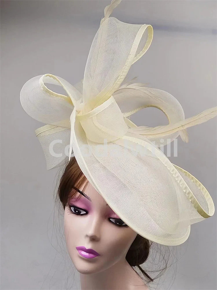 Chapeau Fascinateur Pillbox Élégant - Accessoire de Mariage et Dîner