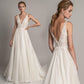 Robe longue en dentelle à col en V profond pour femme, robe de mariée simple en pelouse