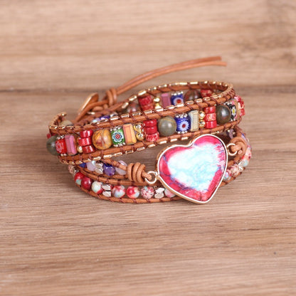 Bracelet multicouche en cuir tressé avec perles et pierres colorée
