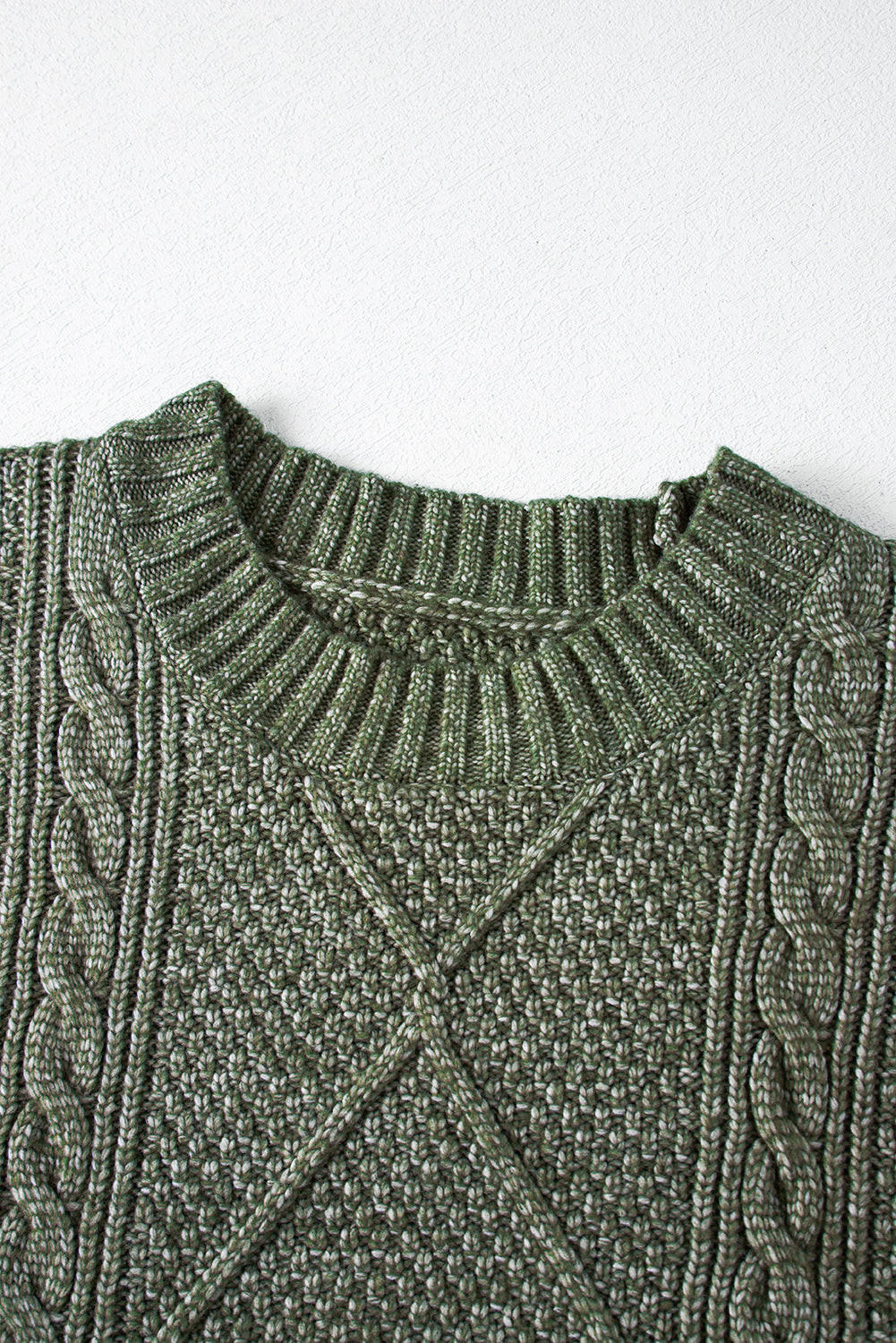 Robe chasuble à épaulettes en maille torsadée vert brumeux