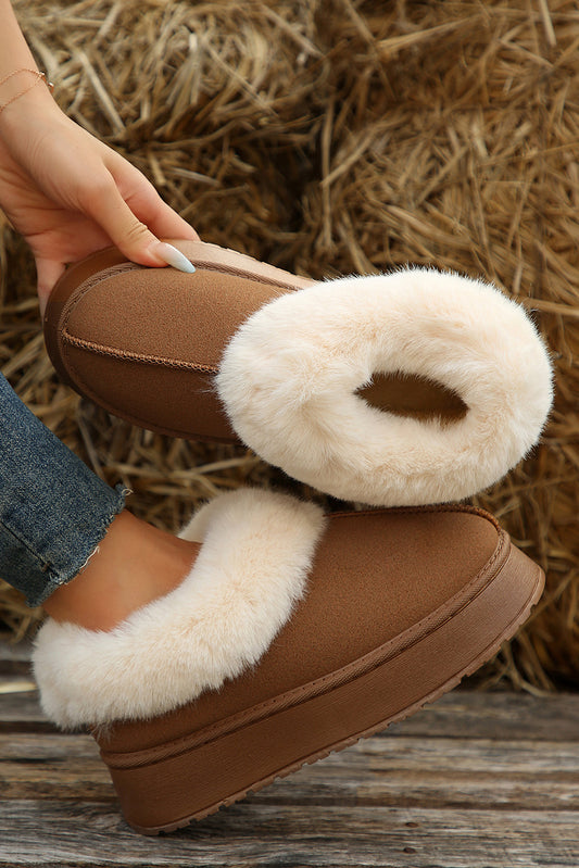 Bottes en daim pelucheux de couleur châtaigne avec semelle épaisse et bottes de neige plates