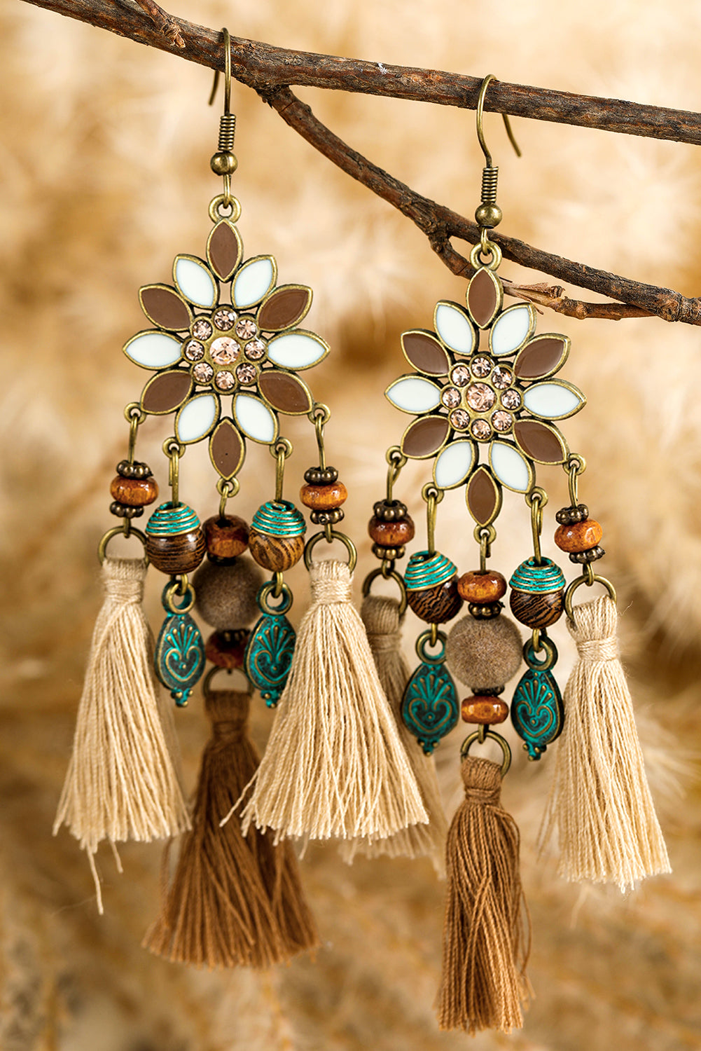 Boucles d'oreilles pendantes en perles Boho avec pompons en châtaignier