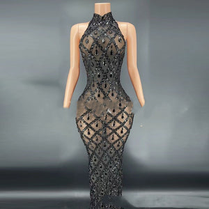 Robe diamant noir sur fond noir, costume de chanteuse de discothèque, costume de scène